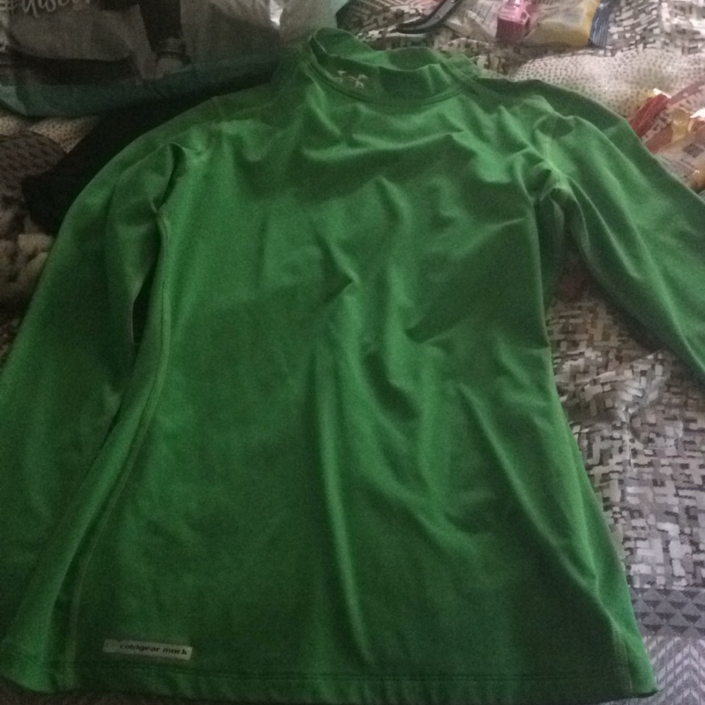 Under Armor coldgear mock turtle neck